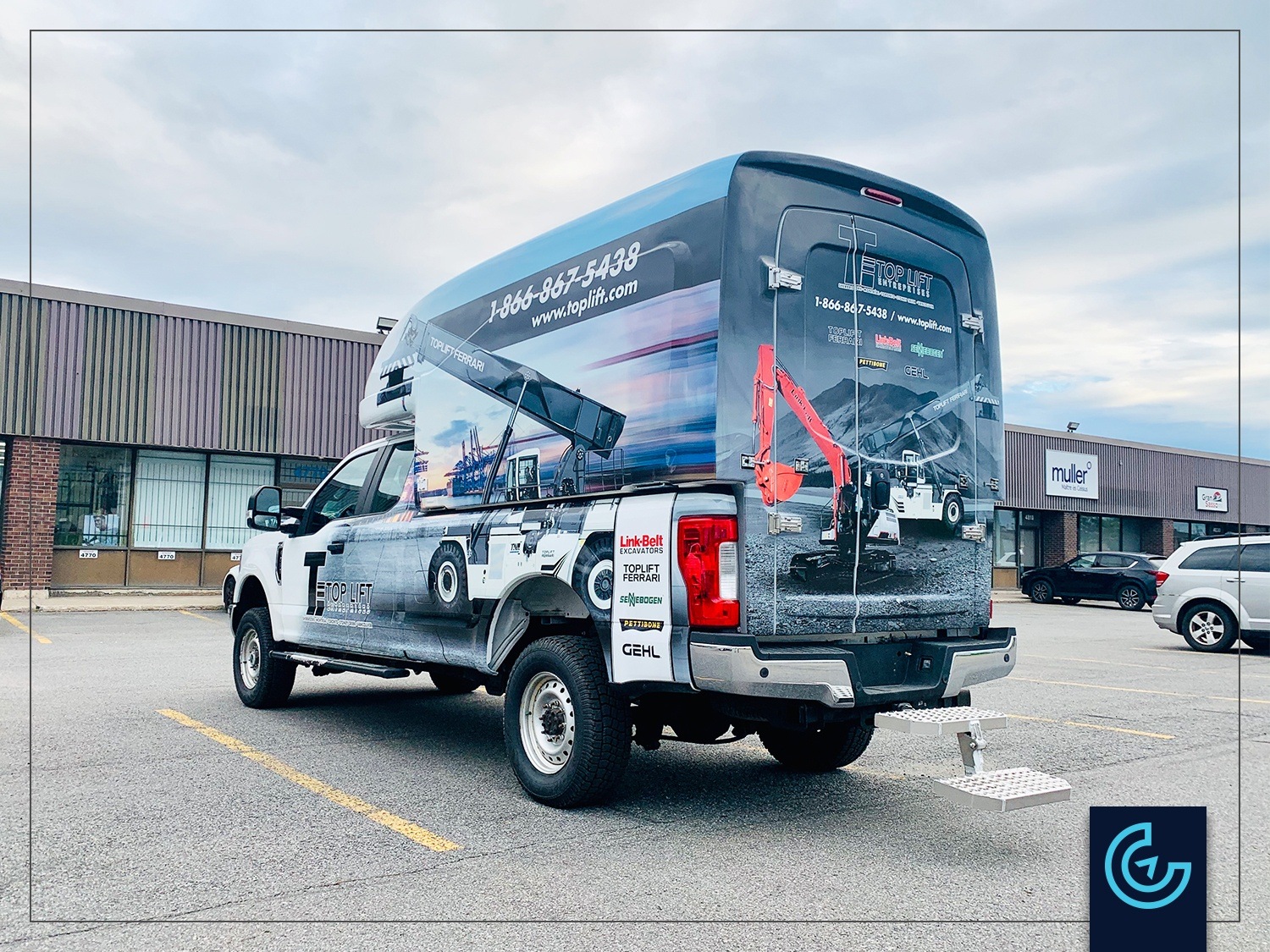 Full vehicle wrap on 2018 Ford F250 with toolbox for Les Entreprises Top Lift Inc.