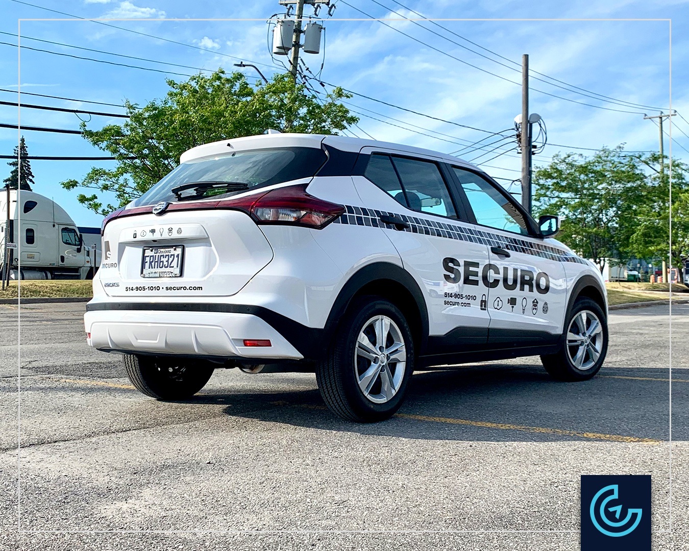 Vehicle lettering on a crossover SUV 2021 Nissan Kicks for the security solutions provider Securo