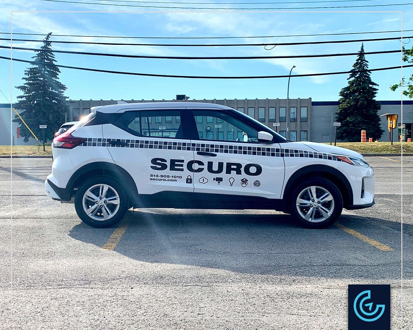 Vehicle lettering on a crossover SUV 2021 Nissan Kicks for the security solutions provider Securo