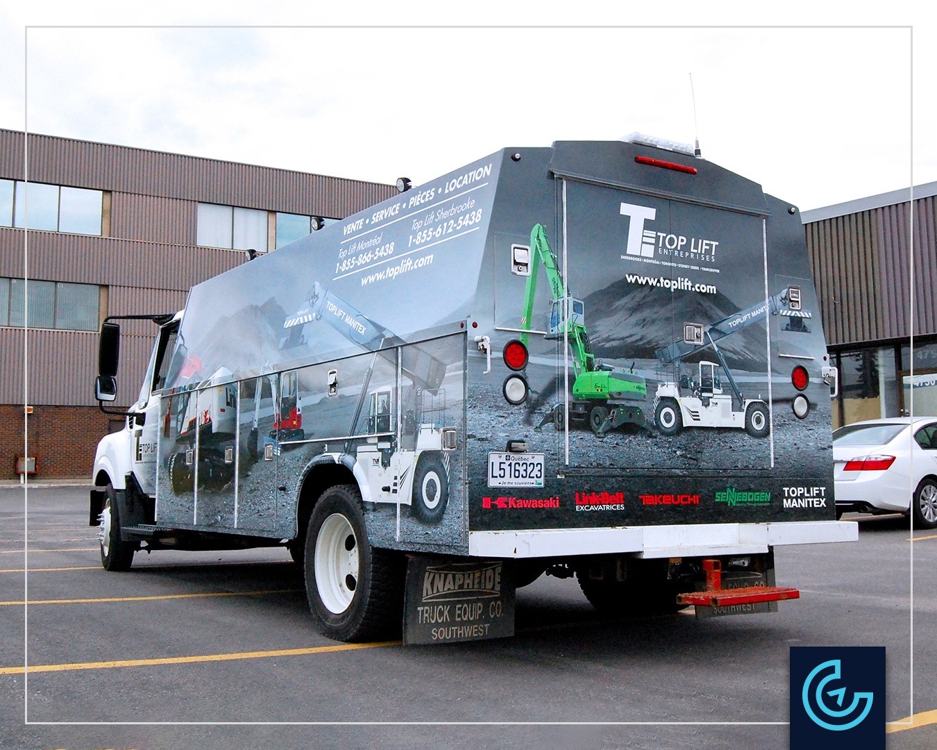 Wrap complet de camion entretenu sur un Knapheide KUVcc 2015 avec une boîte utilitaire pour le fournisseur d'équipements lourds de construction Top Lift