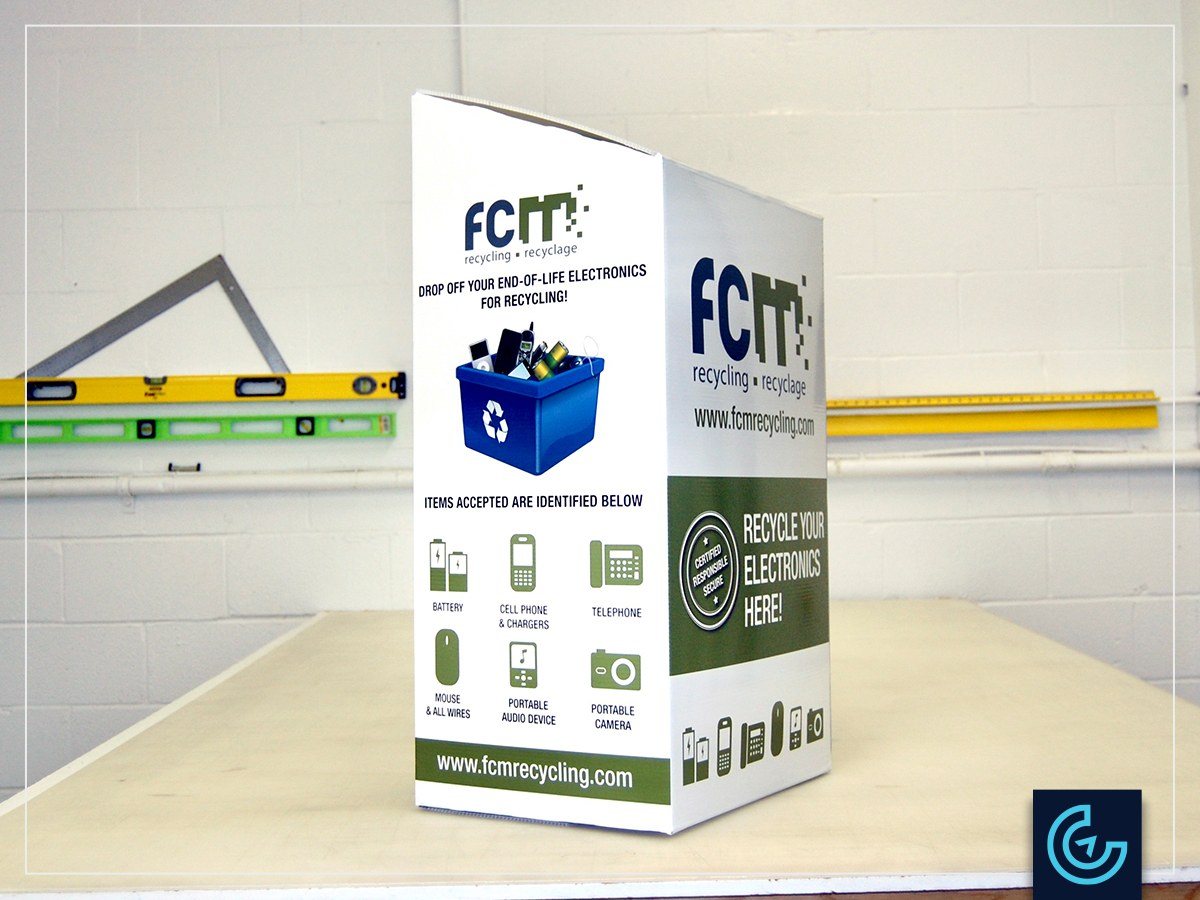 Custom-built and wrap of a recycle bin for electronics in coroplast for FCM Recyclage.