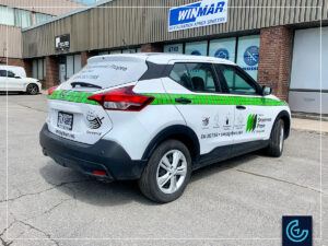 Vehicle lettering on a CUV 2021 Nissan Kicks for the cleaning enterprise Simply Clean, a sub-branch of Securo Group.