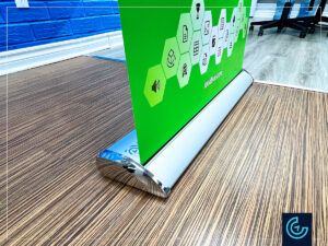 Roll-up banner printing and retractable stand for the Montreal office of the German software company LoadBee.