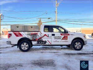 Habillage partiel et lettrage de la camionnette pickup Ford F-150 2014, cabine allongée, lit standard pour la service de location des équipements industriels Location A1.
