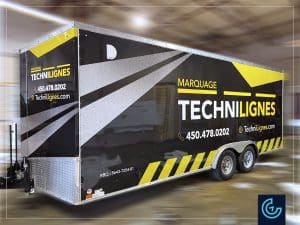Conception, impression et installation d'un habillage complet sur un remorque fermée de 20 pieds pour la compagnie de marquage routier Technilignes.