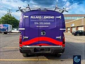 Habillage complet d'une camionnette pickup Ford F-150 2025, cabine régulière, lit long avec une boîte carrosserie de 8 pieds Spacekap Wild pour l'entrepreneur en génie climatique Allard & Emond.