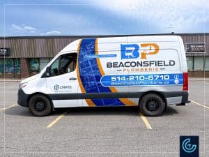 Habillage partiel d'un fourgon commercial Mercedes-Benz Sprinter 2024, longueur régulière avec un toit surélevé pour l'entrepreneur en plomberie Beaconsfield Plomberie.