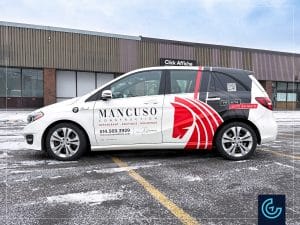 Habillage partiel et lettrage de véhicule sur une voiture Mercedes-Benz B250 2015 pour l'entrepreneur général en construction Innovations Mancuso.