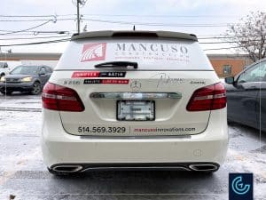 Habillage partiel et lettrage de véhicule sur une voiture Mercedes-Benz B250 2015 pour l'entrepreneur général en construction Innovations Mancuso.