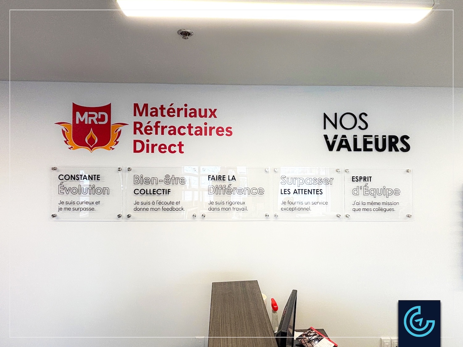 Corporate core values wall graphics designed, printed, manufactured and installed for the refractory materials supplier Matériaux Réfractaires Direct.