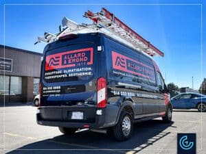 Habillage complet d'un fourgon de service d'un Ford Transit 2026, toit moyen, pour l'entrepreneur en CVC/génie climatisé Allard & Emond, avec leur nouvelle image de marque.